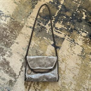 Alicia Cross Body in Grey